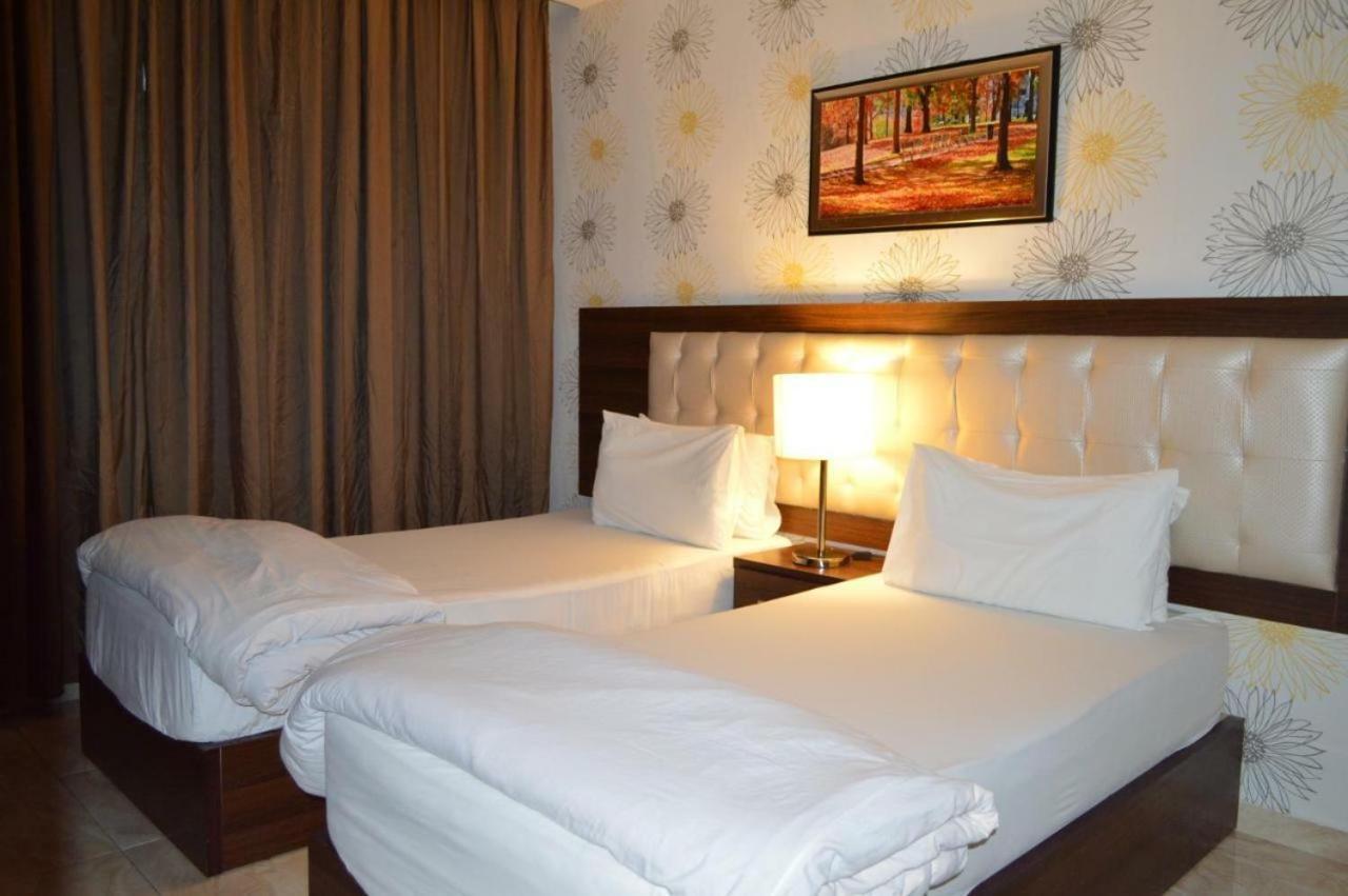 Lancaster Hotel Apartments Dahiet Alrasheed Amman Buitenkant foto