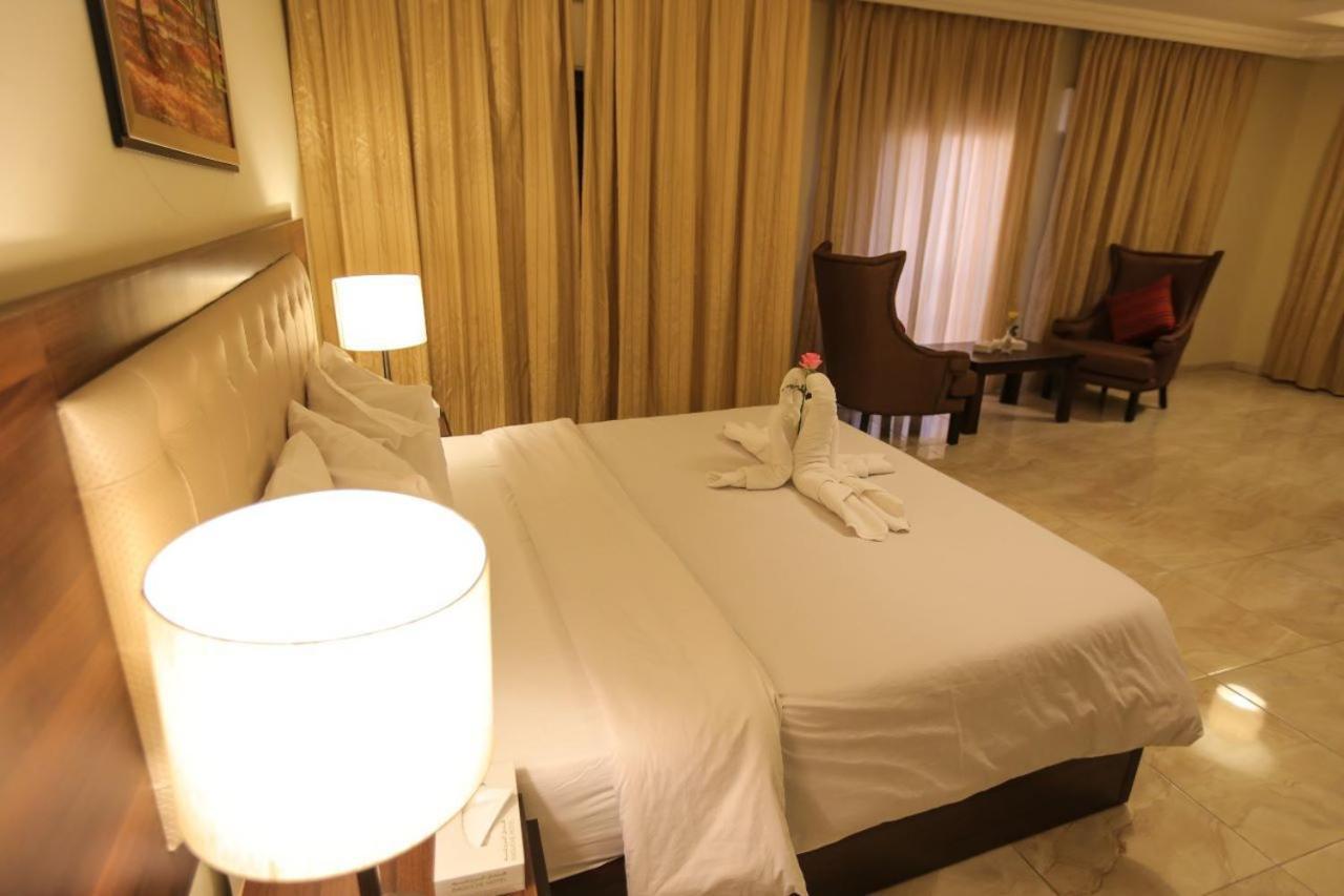 Lancaster Hotel Apartments Dahiet Alrasheed Amman Buitenkant foto